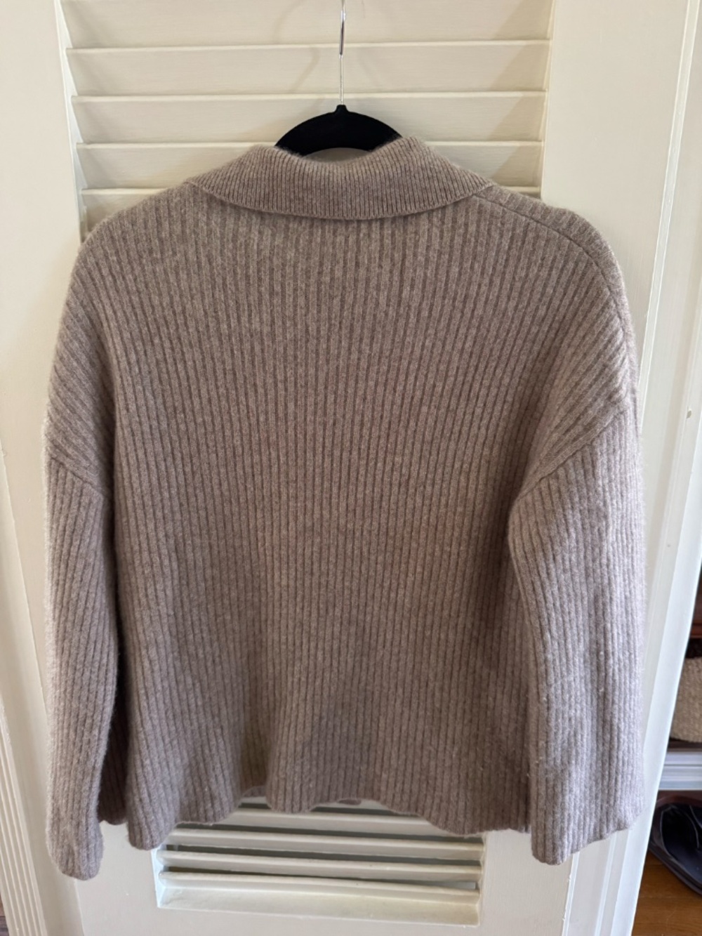 Reformation Cashmere Collared Cardigan (S) - Picture 4 of 5